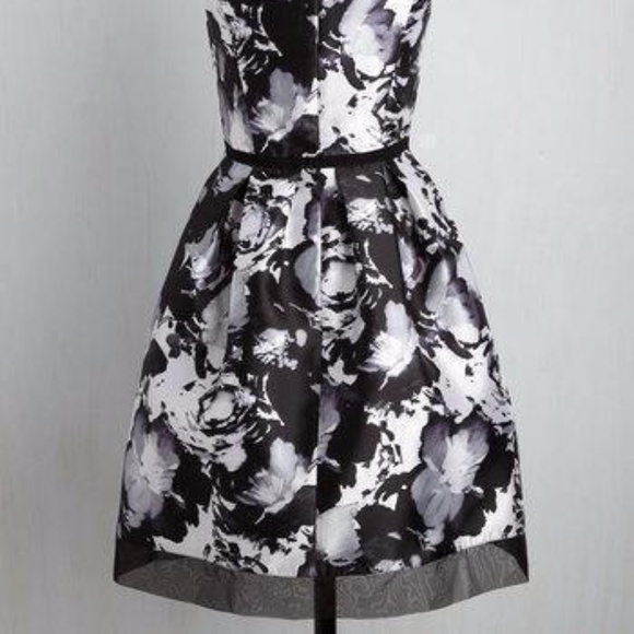 Modcloth Visionary Violinist Dress - Picture 4 of 7